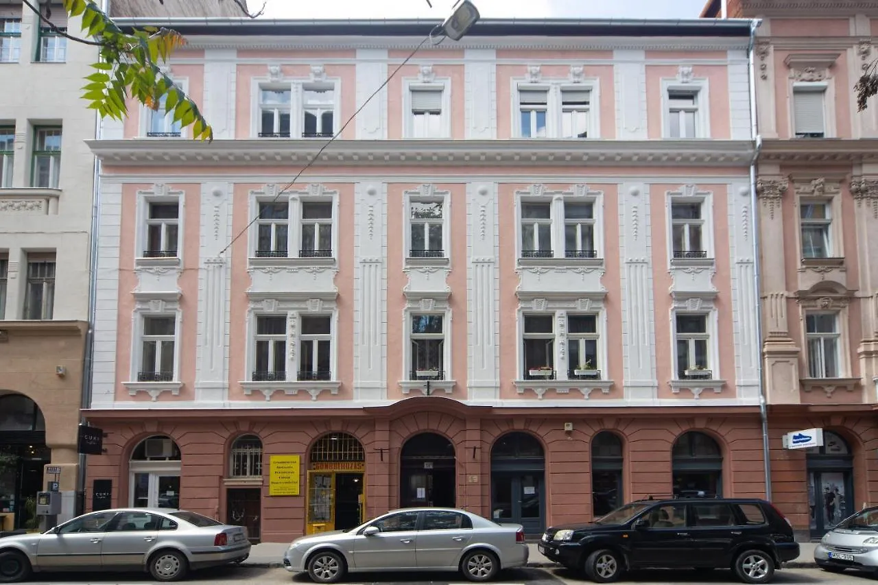 Cosy Studio Apartment With Airconditioner Budapest Hungary